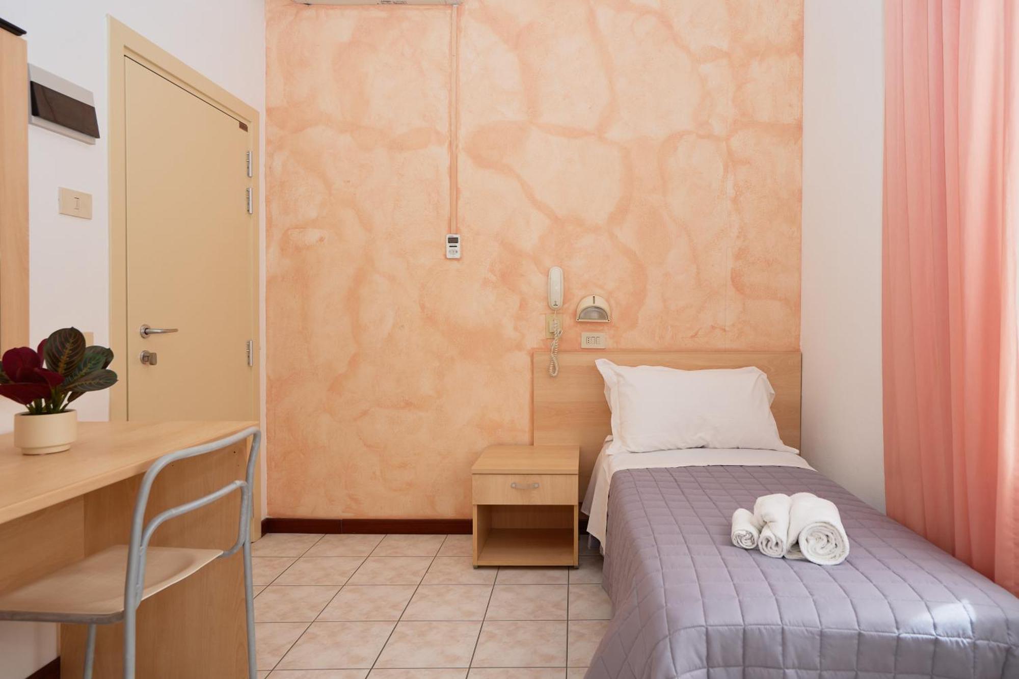 Hotel Jolanda Bellaria-Igea Marina Bagian luar foto