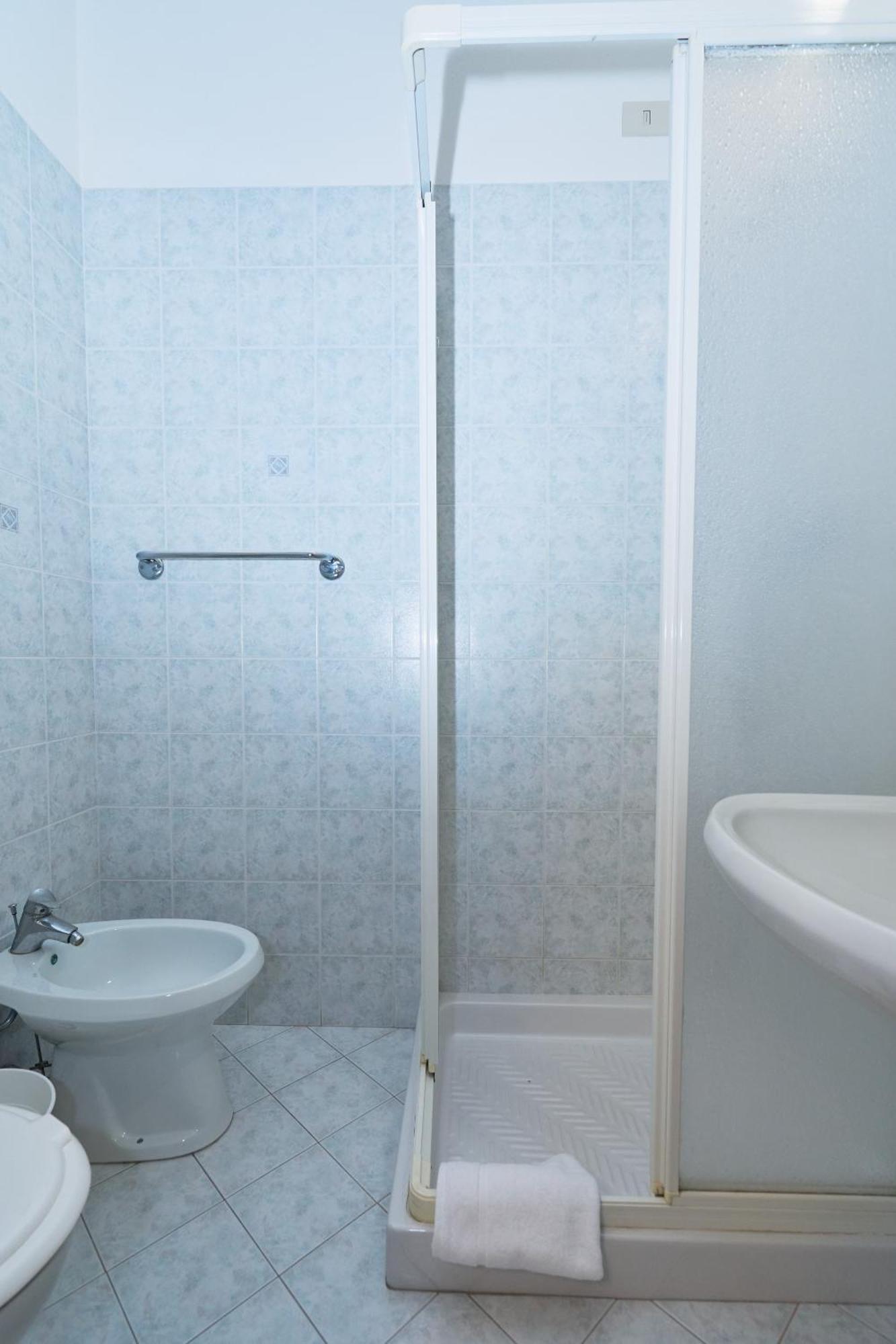 Hotel Jolanda Bellaria-Igea Marina Bagian luar foto