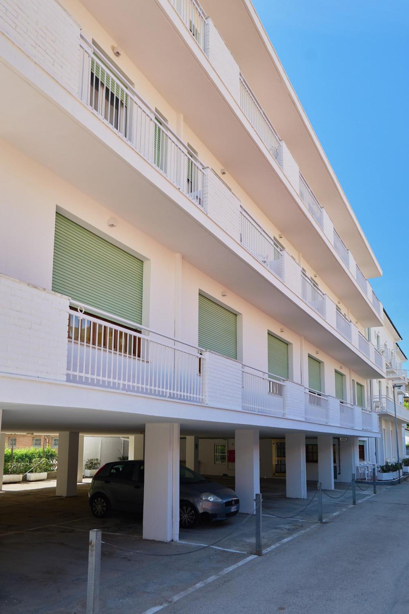 Hotel Jolanda Bellaria-Igea Marina Bagian luar foto
